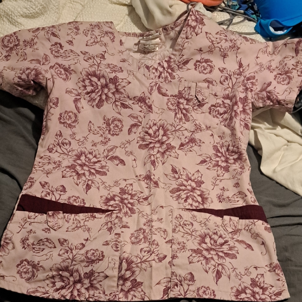 Small Scrub Top.  Plum/lavender